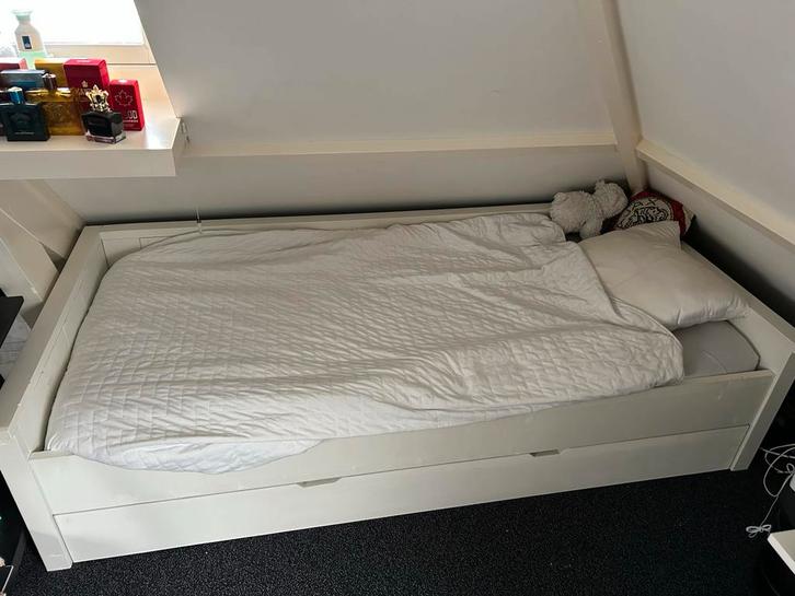 Steigerhouten Bed - Op Maat Gemaakt, Huis en Inrichting, Slaapkamer | Bedden, Zo goed als nieuw, Eenpersoons, 90 cm, 200 cm, Hout