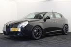 Alfa Romeo Giulietta 1.4 T Distinctive (bj 2010), Voorwielaandrijving, Stof, Gebruikt, Zwart