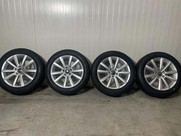 Volkswagen Arteon 17 inch Lm velgen met winterbanden beschikbaar voor biedingen