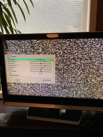 JVC flatscreen tv beschikbaar voor biedingen