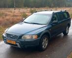 Volvo XC70 2.5T AWD Geartronic 2004 Blauw, Automaat, 1800 kg, Zwart, Blauw