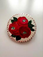 Handbeschilderde broche rood groen wit rozen klaprozen, Sieraden, Tassen en Uiterlijk, Verzenden, Gebruikt, Overige materialen