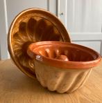 2 Brocante gres puddingvormen., Antiek en Kunst, Curiosa en Brocante, Ophalen of Verzenden