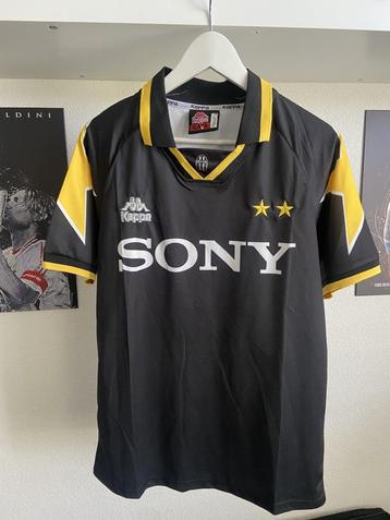 #RS031 Retroshirt Del Piero (Juventus) te koop! Maat M beschikbaar voor biedingen