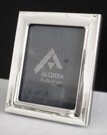 Spaans zilveren fotolijstje 6 x 5 cm beschikbaar voor biedingen