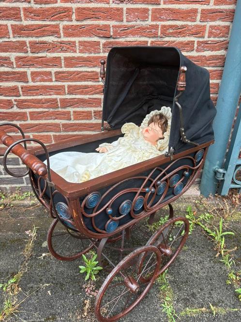 Antieke poppenwagen, inclusief mooie pop!, Kinderen en Baby's, Kinderwagens en Combinaties, Zo goed als nieuw, Overige merken