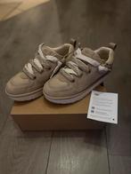 UGG Lowmel LO Mustard Seed 40, UGG, Beige, Ophalen of Verzenden, Sneakers of Gympen