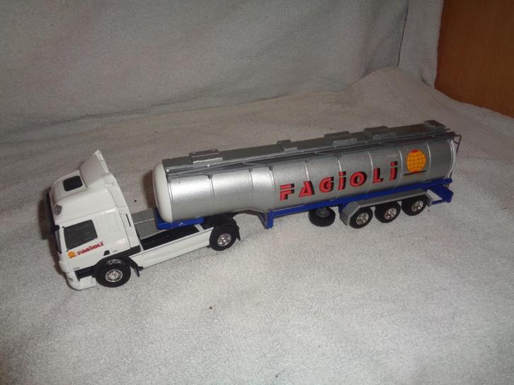 Daf CF tankwagen FAGIOLI, Hobby en Vrije tijd, Modelauto's | 1:50, Nieuw, Bus of Vrachtwagen, Overige merken, Ophalen of Verzenden