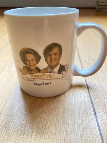 Mok Prinses Beatrix en Koning Willem Alexander 30 april 2013 beschikbaar voor biedingen