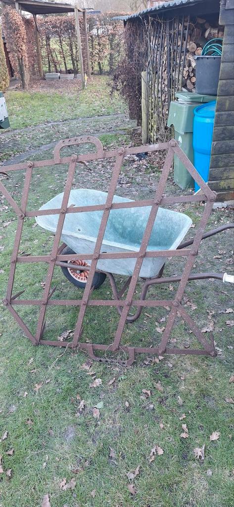 Ouderwetse Eg / Sleep Landbouwwerktuig, Tuin en Terras, Verticuteermachines, Gebruikt, Benzine, Ophalen