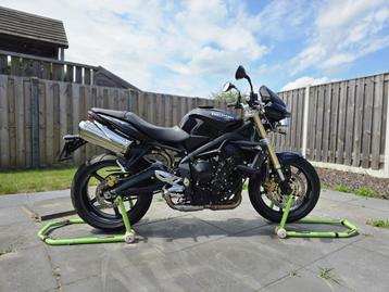 Trimph street triple 675 beschikbaar voor biedingen