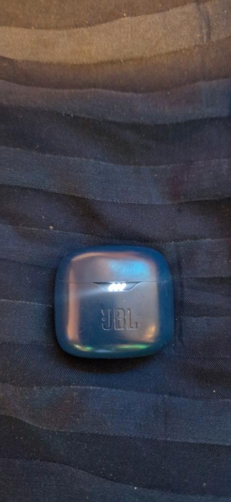 JBL Tune CASE blauw, Telecommunicatie, Mobiele telefoons | Oordopjes, Gebruikt, In oorschelp (earbud), Bluetooth, Ophalen of Verzenden