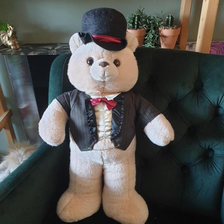 Grote Russ Berrie bruidegom verzamel beer 55 cm  0809, Verzamelen, Beren en Cherished Teddies, Zo goed als nieuw, Stoffen beer