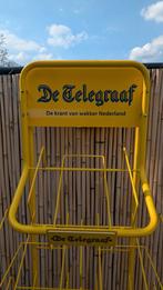 Krantenrek /// De Telegraaf (180cm hoog), Huis en Inrichting, Ophalen, Gebruikt