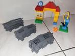 Duplo rails met station voor bij de trein, Kinderen en Baby's, Speelgoed | Duplo en Lego, Gebruikt, Ophalen of Verzenden, Duplo