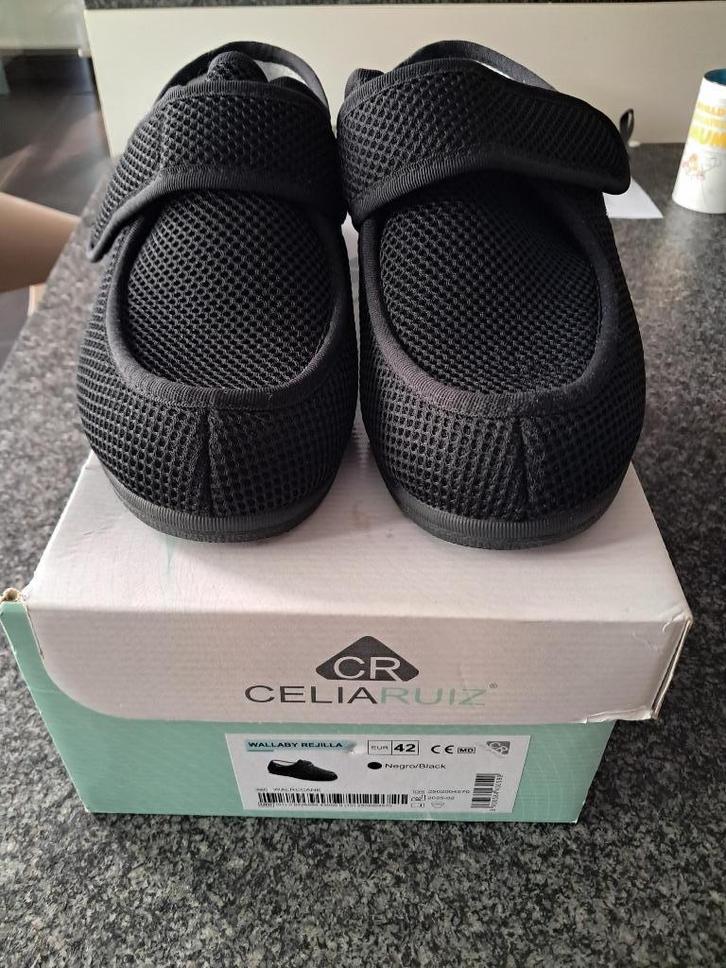 Therapeutische schoenen Celia Ruiz Wallaby Rejilla maat 42, Kleding | Heren, Schoenen, Zo goed als nieuw, Overige typen, Zwart