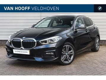 BMW 1 Serie 118i Sport Line Automaat / Trekhaak / Sportstoel beschikbaar voor biedingen