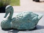 Bronzen waterspuitbeeld – Rustende eend (R), Tuin en Terras, Tuinbeelden, Ophalen of Verzenden, Zo goed als nieuw, Metaal, Dierenbeeld