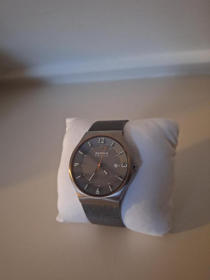 Bering 14440-073A | Solar | grijs geborsteld | als nieuw!, Sieraden, Tassen en Uiterlijk, Horloges | Heren, Zo goed als nieuw