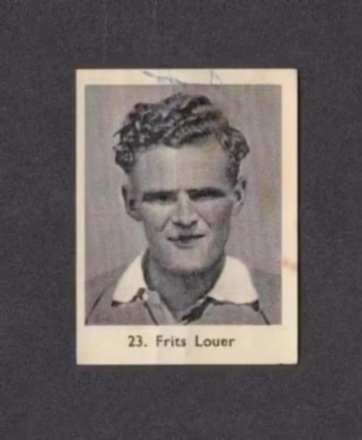 Voetbalplaatje Frits Louer NOAD Tilburg Willem II (23)., Verzamelen, Overige Verzamelen, Zo goed als nieuw, Ophalen of Verzenden