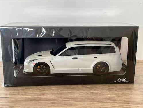 Nissan Stagea – R35 skyline wit ivy models 1:18, Hobby en Vrije tijd, Modelauto's | 1:18, Nieuw, Auto, Overige merken, Ophalen of Verzenden