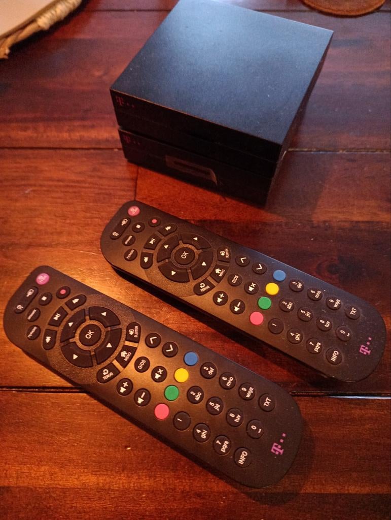 Decoder met afstandsbediening., Audio, Tv en Foto, Decoders en Harddiskrecorders, Zo goed als nieuw, Decoder, Ophalen of Verzenden