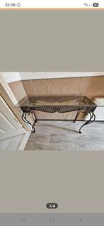 Sidetable sierlijk donkerbruin met glazen blad, 100 tot 150 cm, Ophalen of Verzenden, Zo goed als nieuw, 25 tot 50 cm