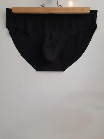 Zwarte heren slip maat M beschikbaar voor biedingen