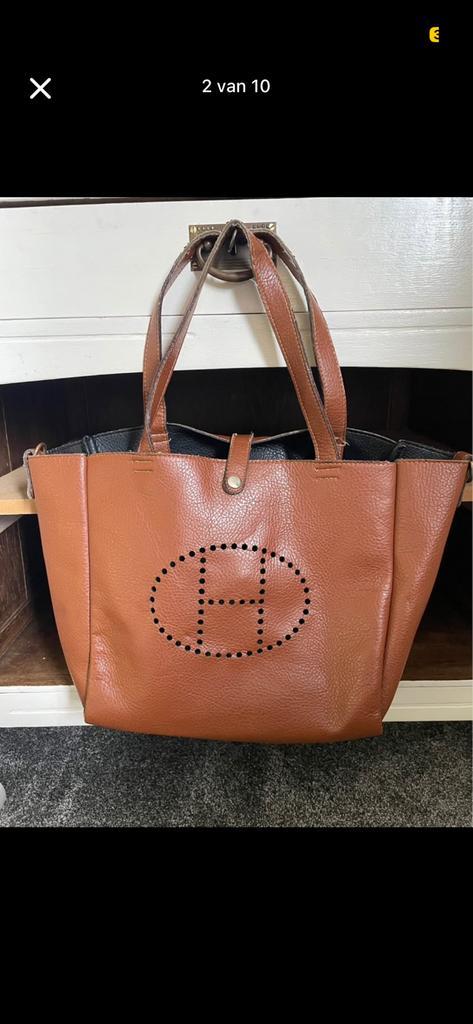 Bruine Tas met H-Design, Sieraden, Tassen en Uiterlijk, Tassen | Damestassen, Gebruikt, Handtas, Bruin, Ophalen of Verzenden