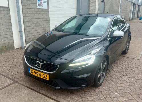 Volvo V40 1.5 T3 152PK 2019 Geartronic Panodak Zwart, Auto's, Volvo, Particulier, V40, Benzine, D, Hatchback, Automaat, Origineel Nederlands