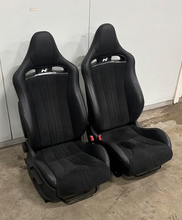 hyundai i30 performance kuipstoelen recaro beschikbaar voor biedingen