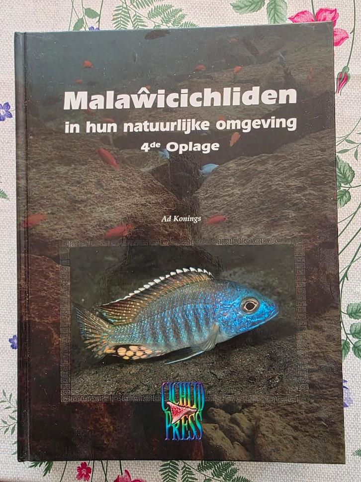 Malawicichliden in hun natuurlijke omgeving ., Boeken, Dieren en Huisdieren, Zo goed als nieuw, Vissen, Ophalen of Verzenden
