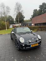 Mini 1.6 16V Cooper Cabrio 2007 Zwart NIEUWE KOPPELING, Auto's, Mini, Voorwielaandrijving, 4 cilinders, Cabriolet, 4 stoelen