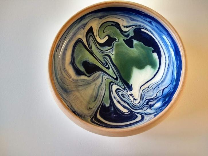 NIEUW schaaltje uit Denemarken prachtig glazuur, handgemaakt, Huis en Inrichting, Woonaccessoires | Schalen en Manden, Nieuw, Schaal