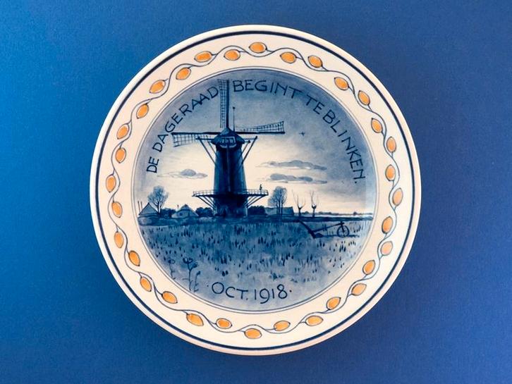 Porceleyne Fles 1918 De Dageraad 18cm (9) Oranje WO-1, Antiek en Kunst, Antiek | Wandborden en Tegels, Ophalen of Verzenden