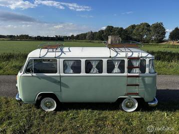 Volkswagen T2 Camper Mintgroen beschikbaar voor biedingen