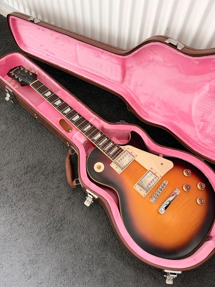 Epiphone Les Paul 1959 Aged Dark Burst incl. koffer, Muziek en Instrumenten, Snaarinstrumenten | Gitaren | Elektrisch, Zo goed als nieuw