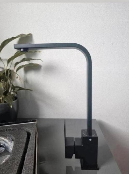 Moderne keukenkraan, mat zwart, industrieel, mengkraan, Huis en Inrichting, Keuken | Keukenelementen, Nieuw, Minder dan 100 cm