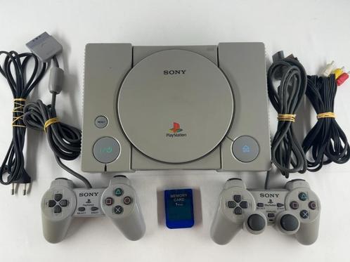 Playstation 1 + 2 controllers & kabels - PS1 - SCPH-7502, Spelcomputers en Games, Spelcomputers | Sony PlayStation 1, Gebruikt