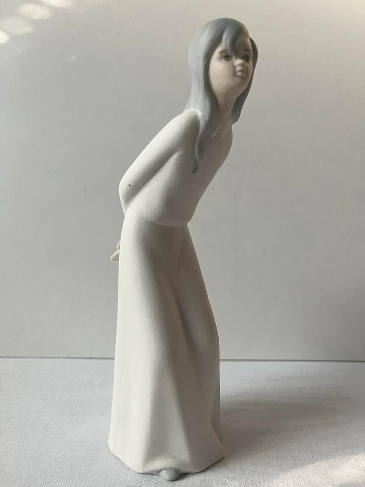 Porcelanas Miquel Spanje Porseleinen Figuur, Antiek en Kunst, Kunst | Beelden en Houtsnijwerken, Ophalen of Verzenden