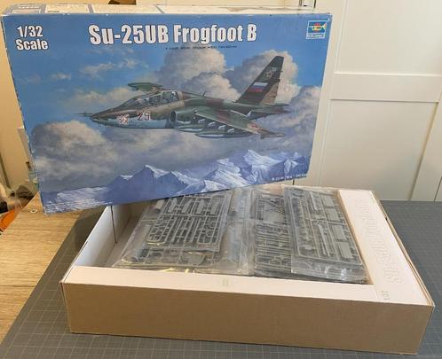 Trumpeter 1/32 SU-25UB, Hobby en Vrije tijd, Modelbouw | Vliegtuigen en Helikopters, Zo goed als nieuw, Vliegtuig, Groter dan 1:72
