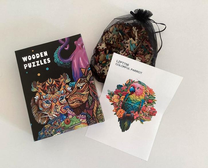 Uitdagende houten puzzel Colorful Parrot, Hobby en Vrije tijd, Denksport en Puzzels, Zo goed als nieuw, Minder dan 500 stukjes