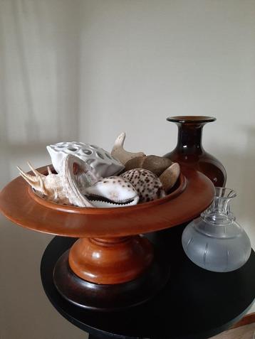 antieke houten schaal  beschikbaar voor biedingen