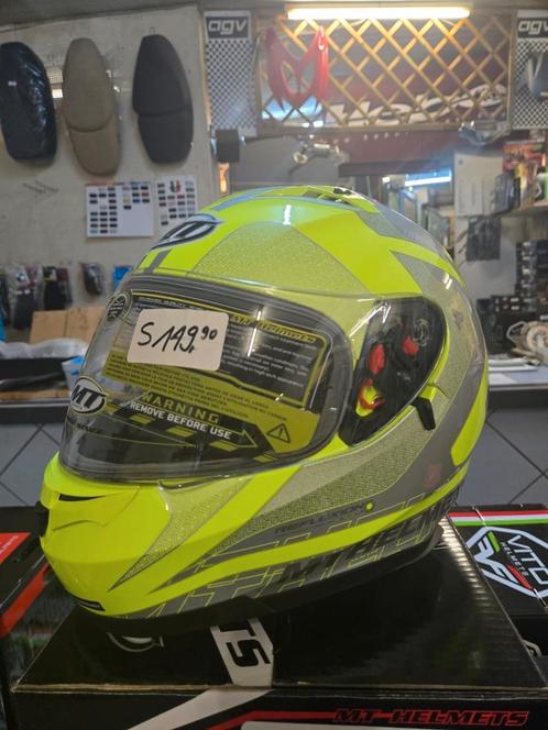 Zeer mooie MT Blade SV maat S, Motoren, Kleding | Motorhelmen, Integraalhelm, S, Overige merken, Nieuw met kaartje, Ophalen of Verzenden