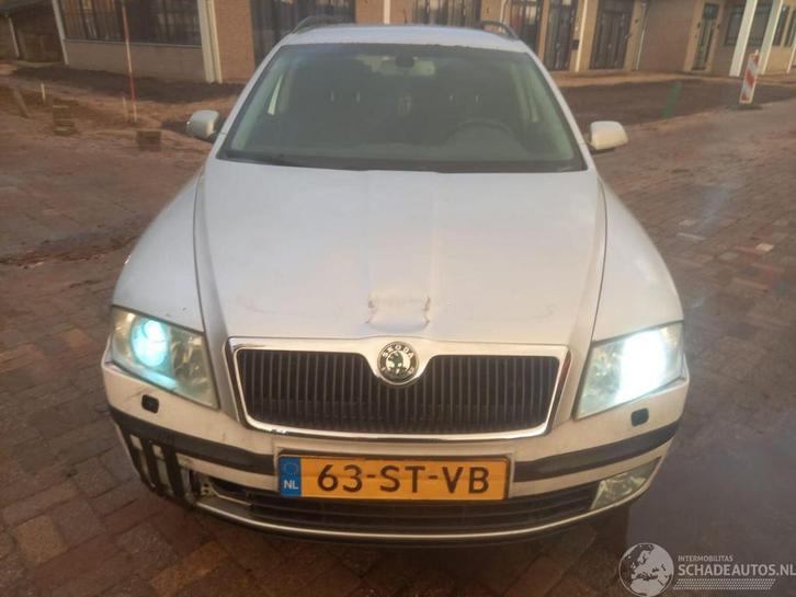 Skoda Octavia 2.0 TDI (bj 2006), Auto diversen, Schadeauto's, Skoda, Handgeschakeld, Diesel, Stationwagon, Zilver of Grijs