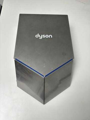 4x Dyson Airblade V handdroger te koop beschikbaar voor biedingen