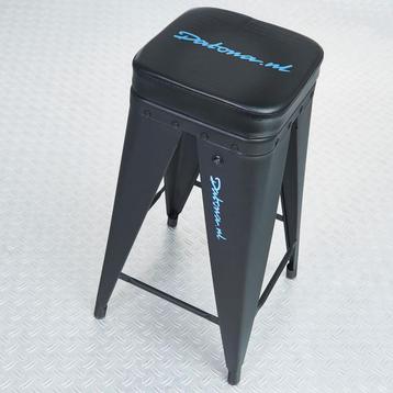 Werkplaatskruk zwart van €149,- voor beschikbaar voor biedingen