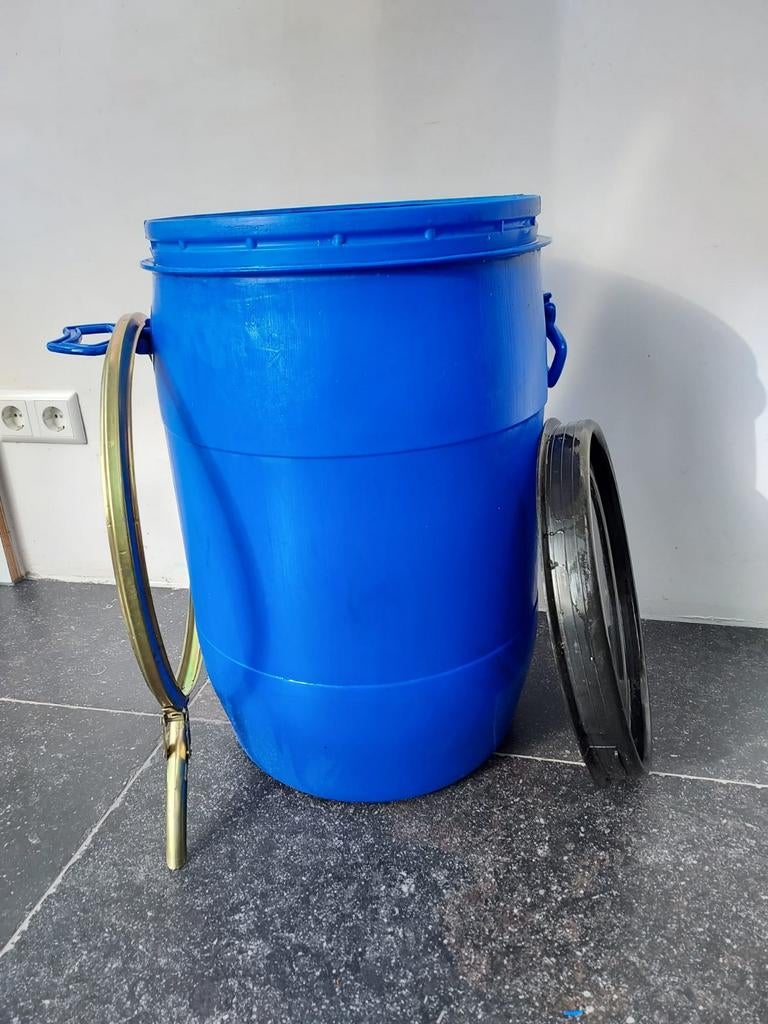 50L opslag ton, met ring 10 euro zonder ring 8 euro, Tuin en Terras, Regentonnen, Minder dan 75 liter, Ophalen, Zo goed als nieuw
