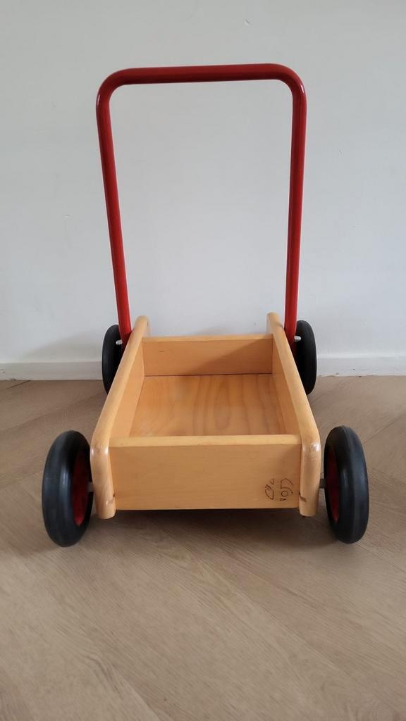 Oud houten duwkarretje met metalen stang., Kinderen en Baby's, Speelgoed | Houten speelgoed, Gebruikt, Duw- of Trekspeelgoed, Ophalen