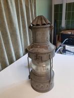 Ankerlicht scheepslamp, Ophalen